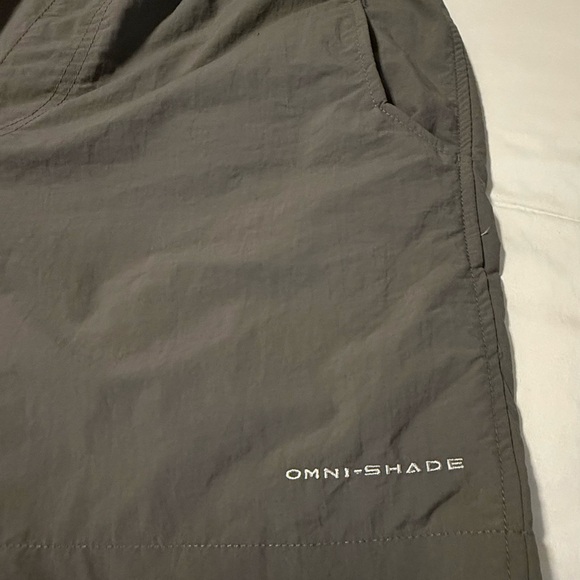 Columbia Omni-Shade Men’s Shorts Medium Gray Elastic Waist Outdoor Hiking 5” - Picture 6 of 6